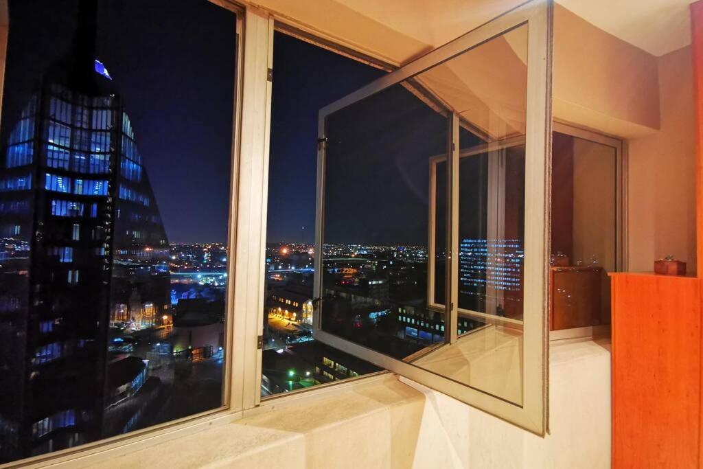 1507-Amazing Views & Unique Joburg Cbd Luxury Apartment Johannesburg Exterior photo
